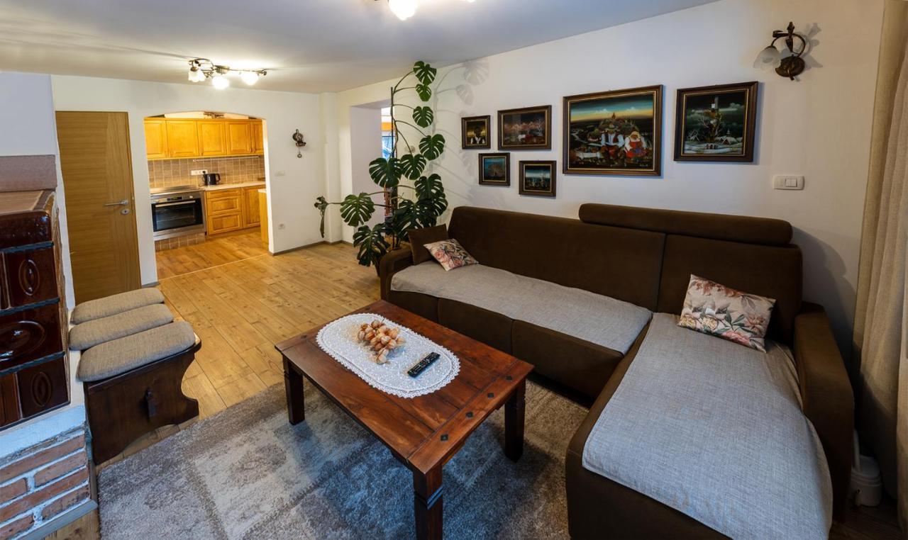 Apartma Lana Mojstrana Bagian luar foto